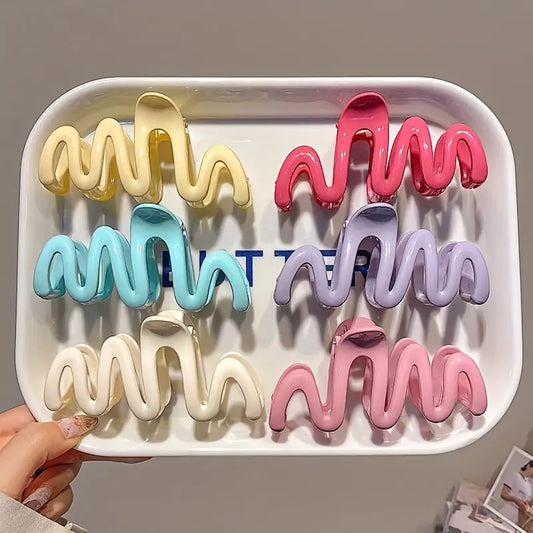Non-Slip Wavy Hair Claw Clip